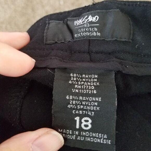 Mossimo Women’s Black Skinny Jeans Size 18 Mid Rise Stretch Denim Pants - Picture 4 of 4